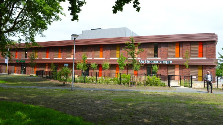 Het verzamelgebouw